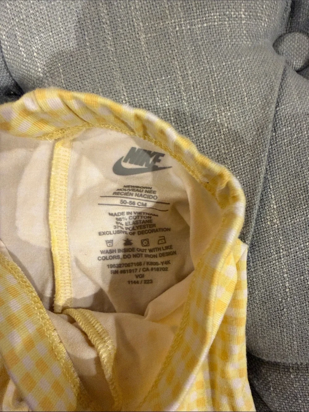 Nike Baby Girls Yellow Gingham Leggings and White Logo Bodysuit - Picture 3 of 4